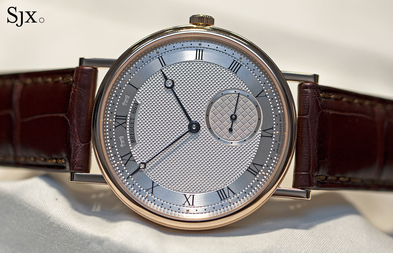 http://watchesbysjx.com/wp-content/uploads/2016/04/Breguet-Classique-7147-rose-gold-1.jpg