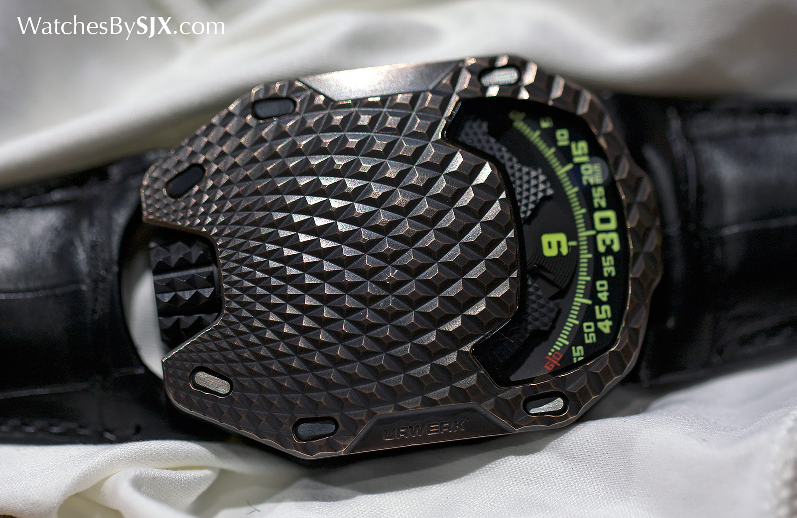 Urwerk UR-105 T-Rex