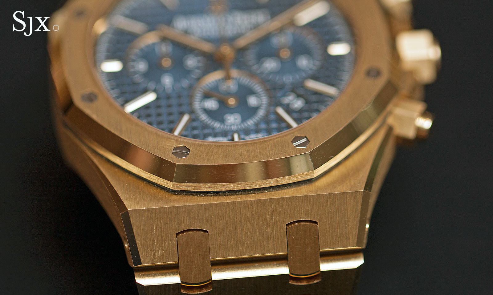 Audemars Piguet Royal Oak Chronograph 41 mm yellow gold 2