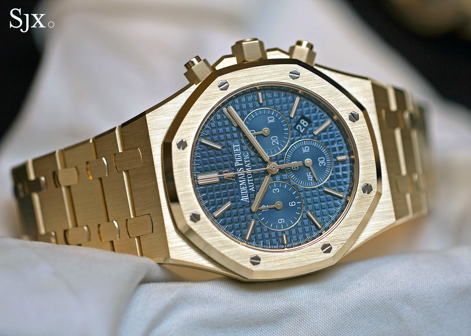 Audemars piguet royal oak best sale chronograph gold