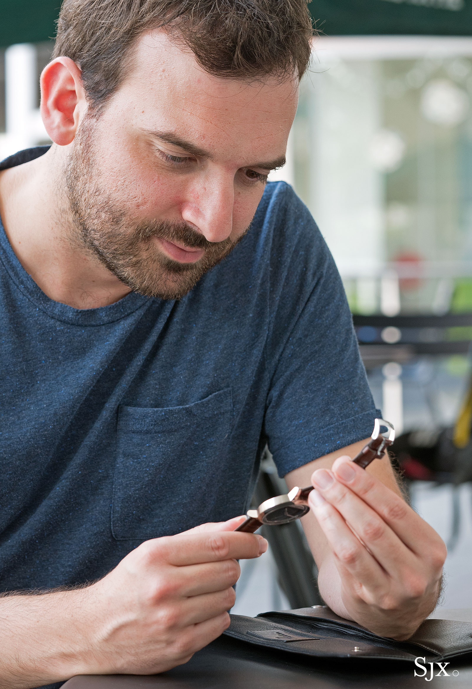 up-close-with-the-raul-pag-s-soberly-onyx-and-its-unstinting-hand-finishing-an-independent