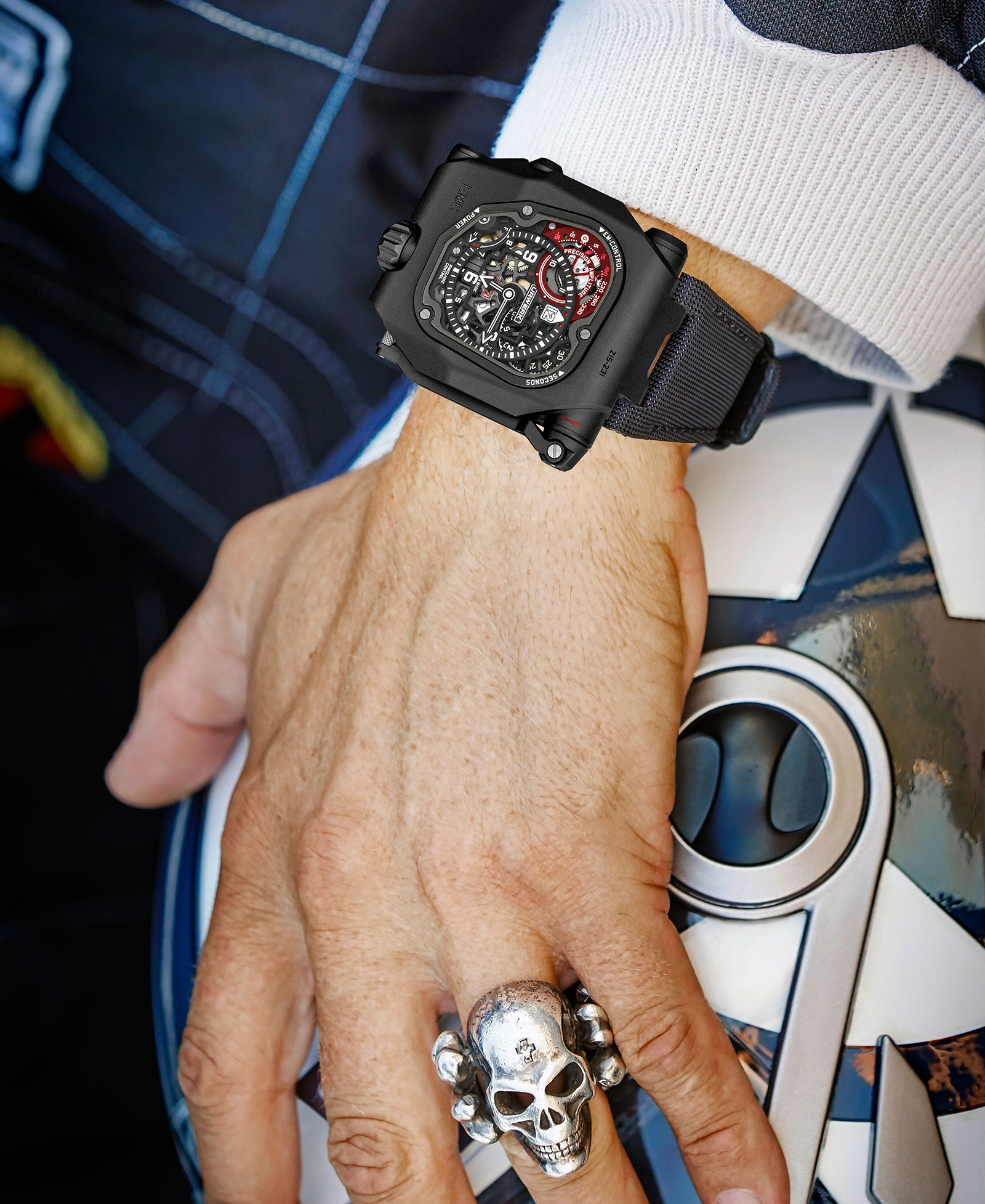 Urwerk EMC TimeHunter X-Ray 4