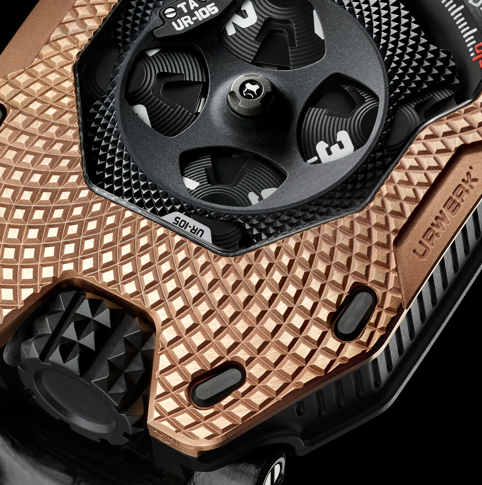 Urwerk UR-105 Raging Gold 4