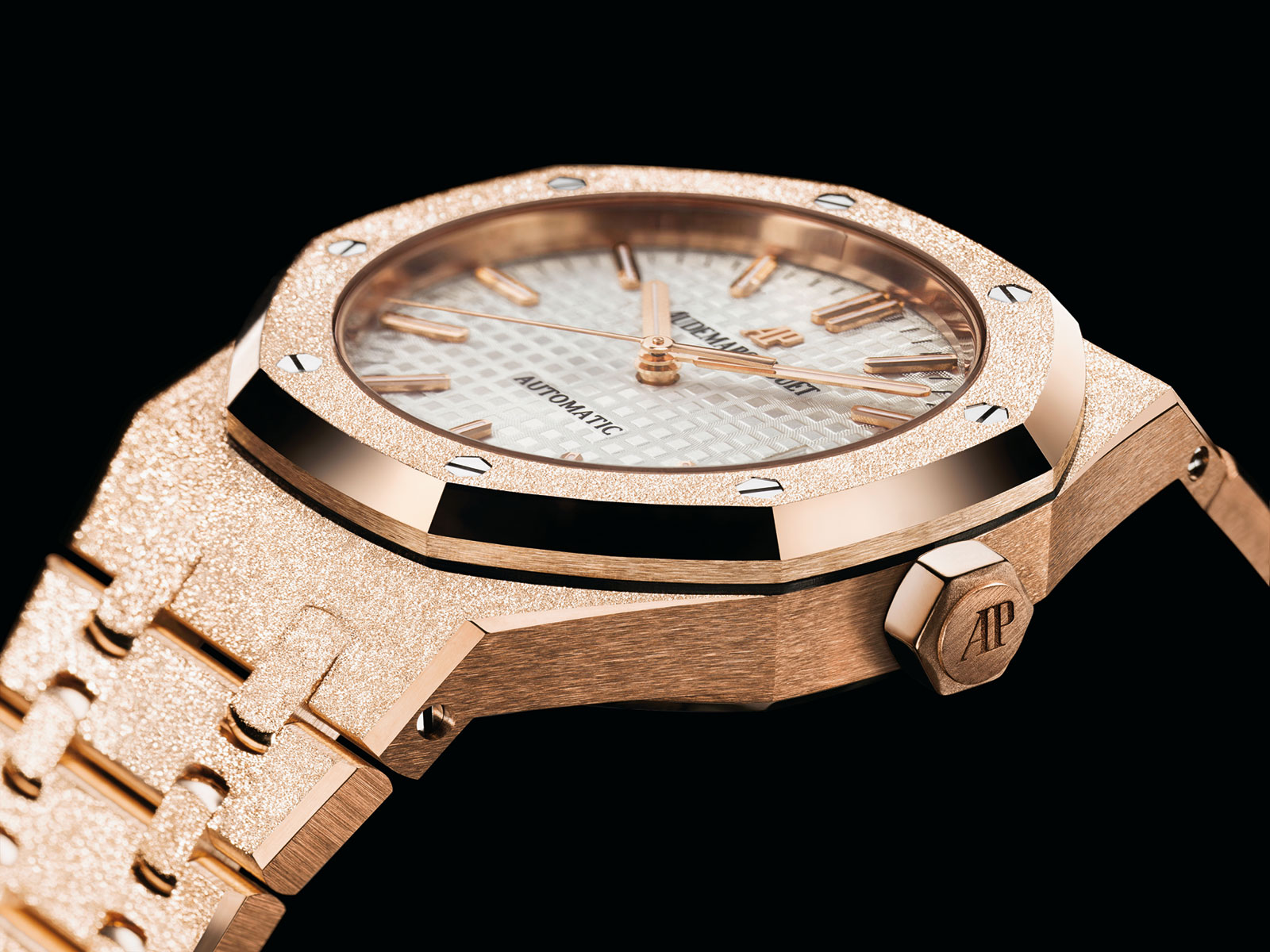 Introducing the Audemars Piguet Royal Oak Frosted Gold for Ladies | SJX