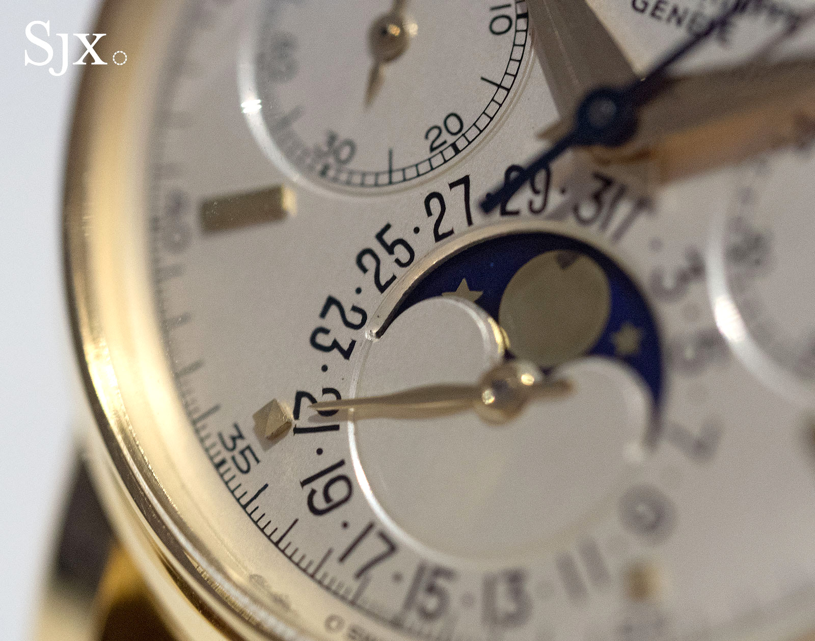 Two Patek Ref. 2499 Watches Draw More Than $7.1 Million Combined