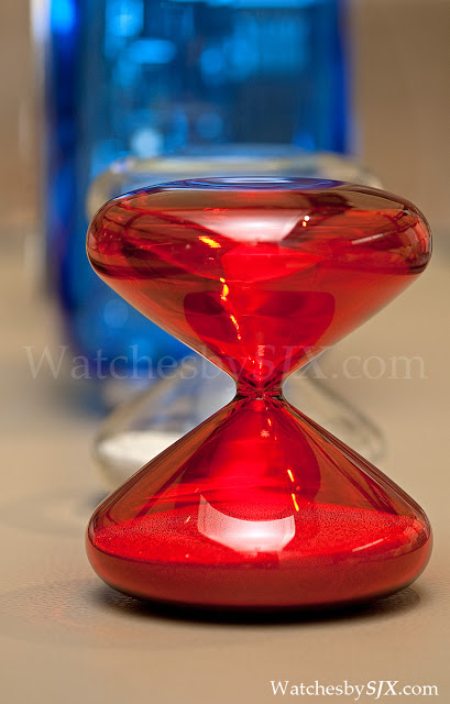 marc newson atmos 566 and hourglass