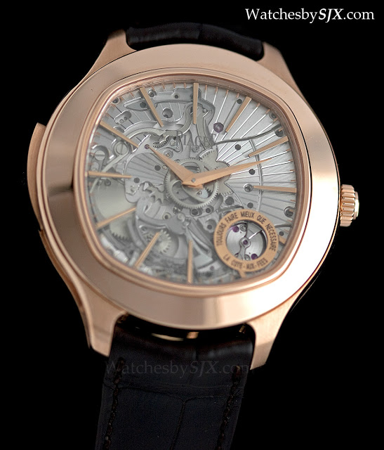 Hands on with the Piaget Emperador Coussin Minute Repeater