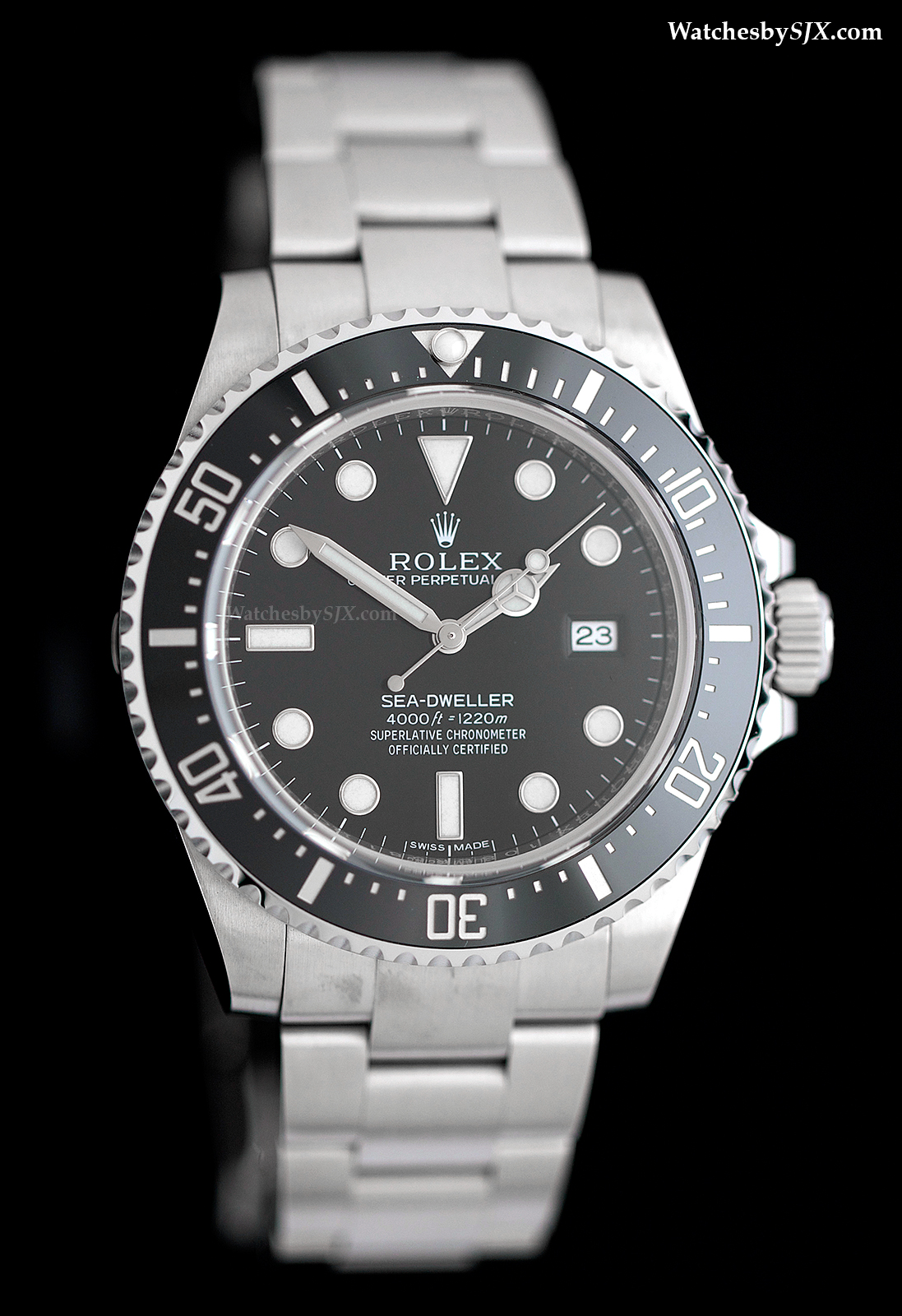 Up Close With The Rolex Sea Dweller 4000 Ref. 116600 with live