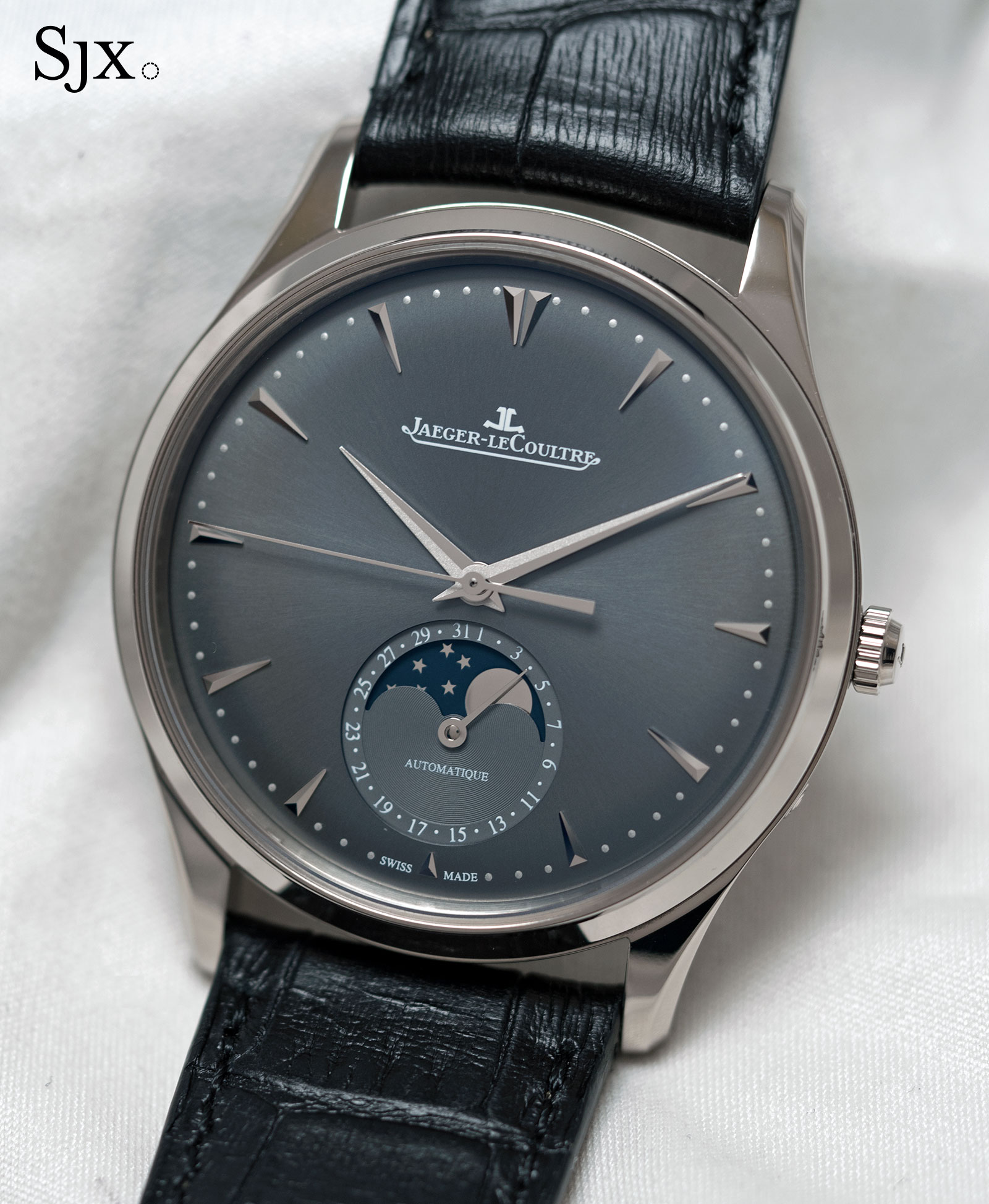 Jaeger-LeCoultre Master Ultra Thin Moon white gold grey 1