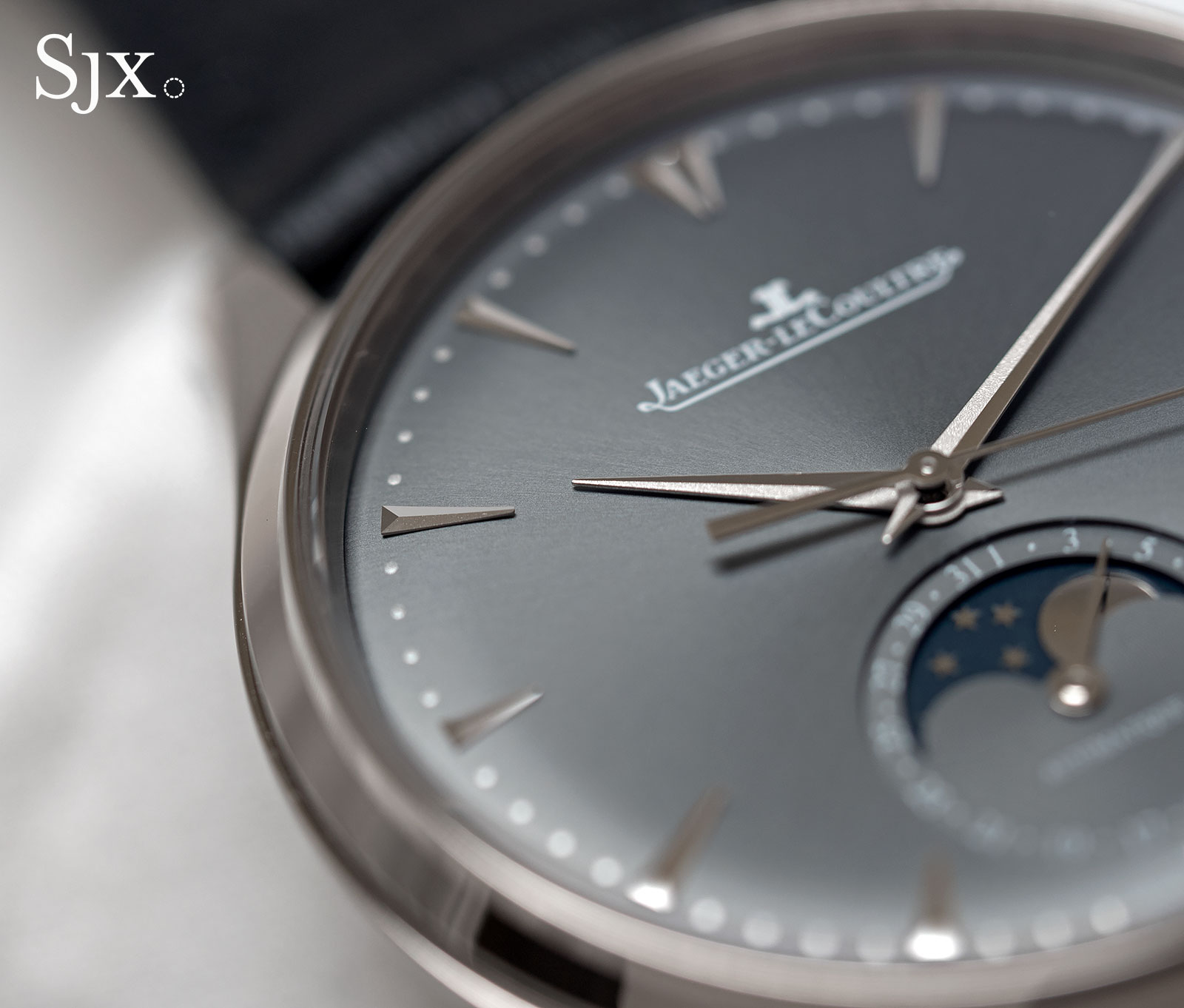 Jaeger-LeCoultre Master Ultra Thin Moon white gold grey 2