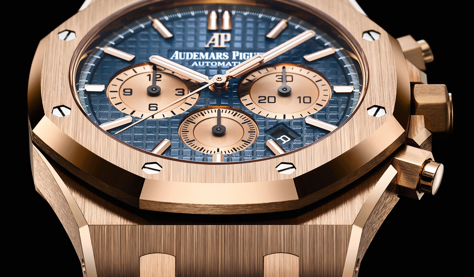 SIHH 2017 Audemars Piguet Facelifts the Royal Oak Chronograph