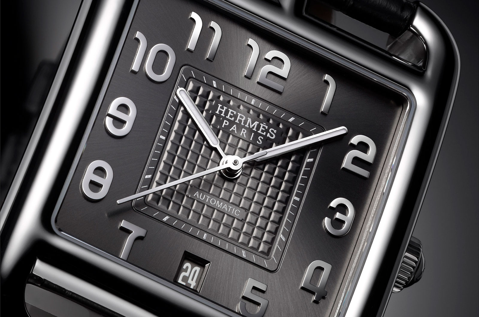 Hermès' Cape Cod Watch Takes Inspiration from Silicon