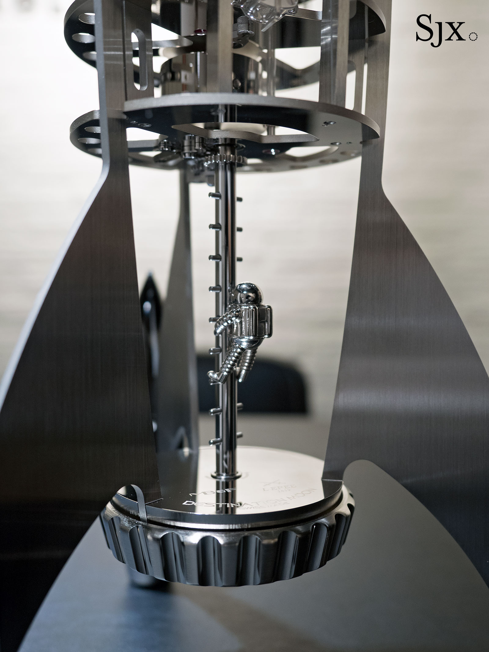 MB&F Destination Moon Rocket Clock 2