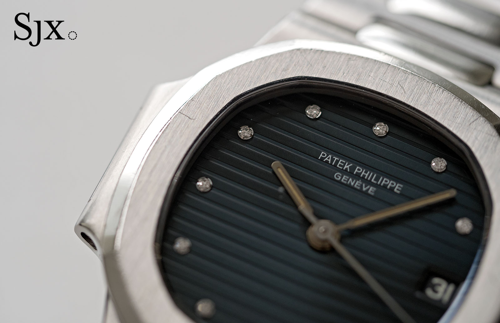 Patek Philippe Nautilus 3800 diamond index 2