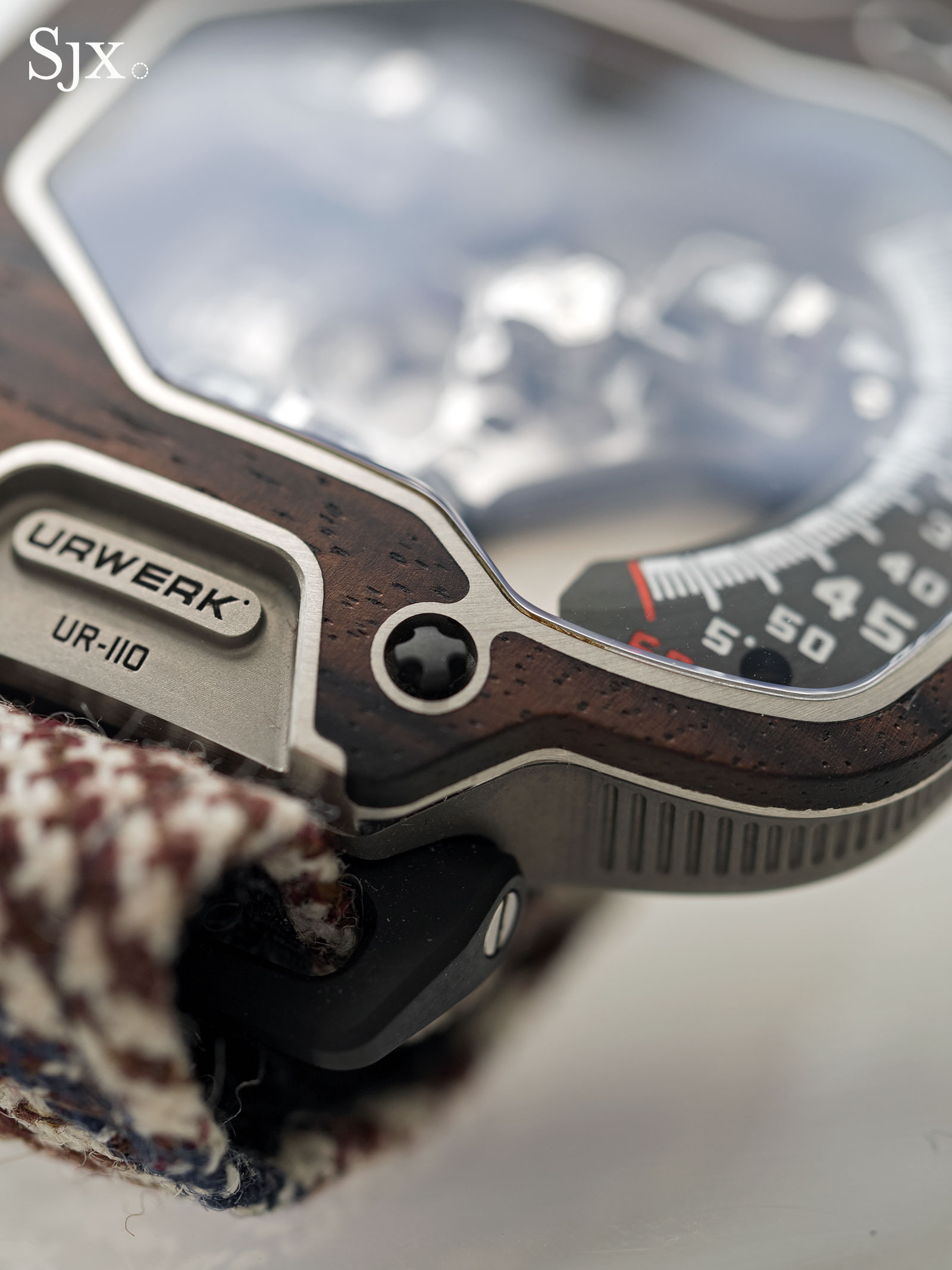 Urwerk UR-110 Eastwood 5