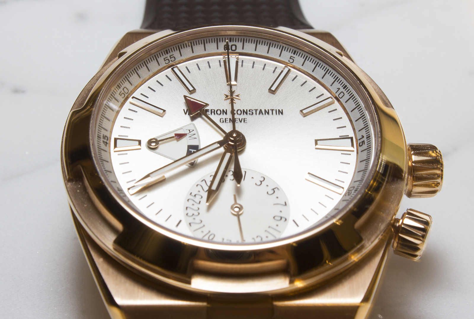 Pre SIHH 2018 Introducing the Vacheron Constantin Overseas Dual