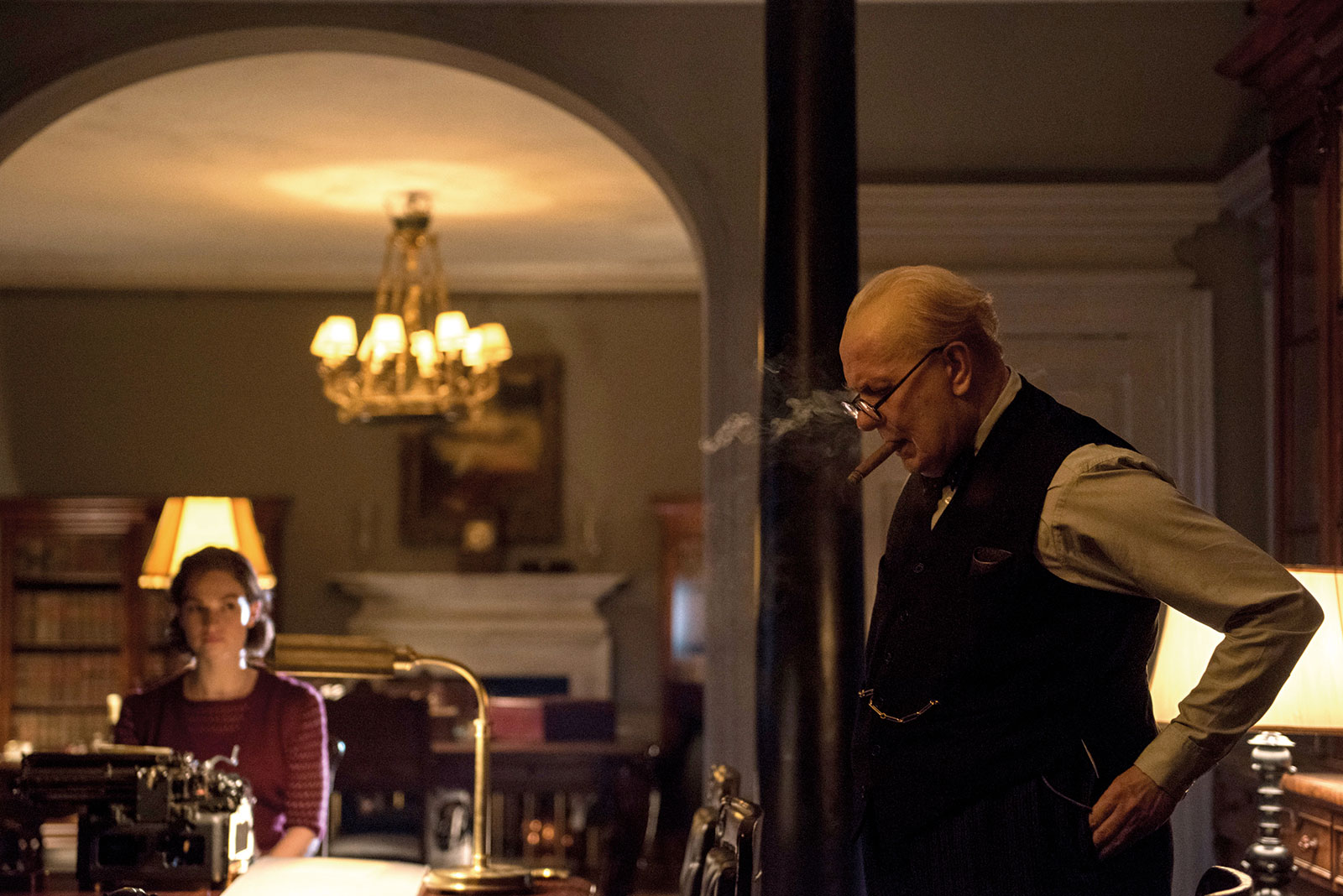 Darkest-Hour-Film-Churchill Breguet