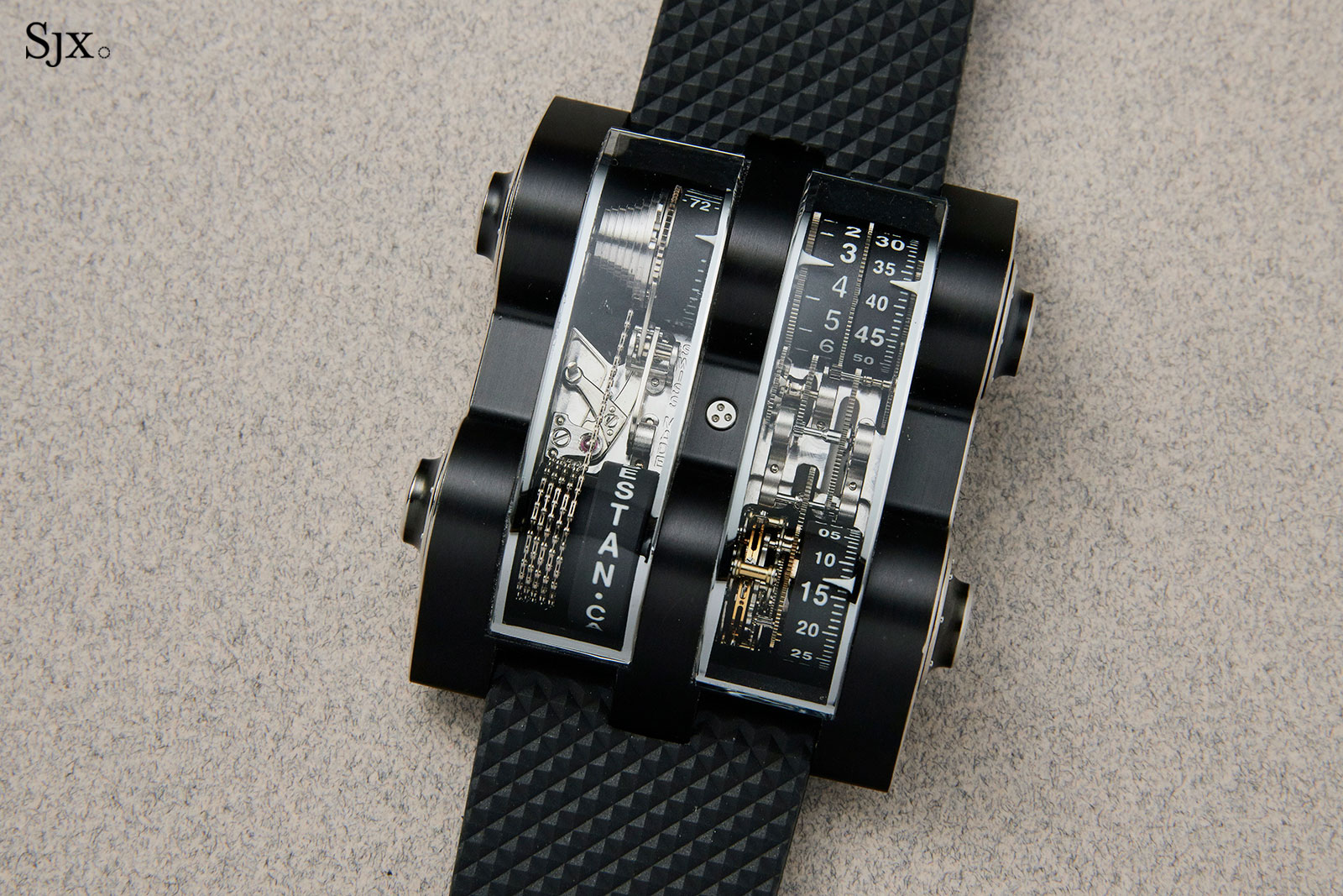 Cabestan vertical tourbillon Phillips 2