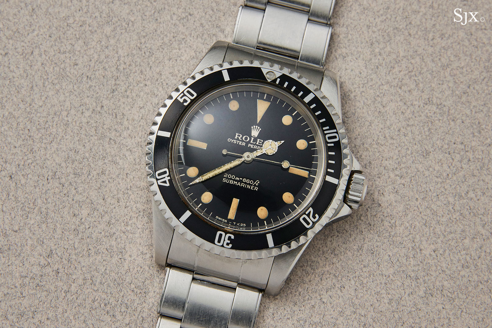 Rolex Submariner 5513 glossy dial 2