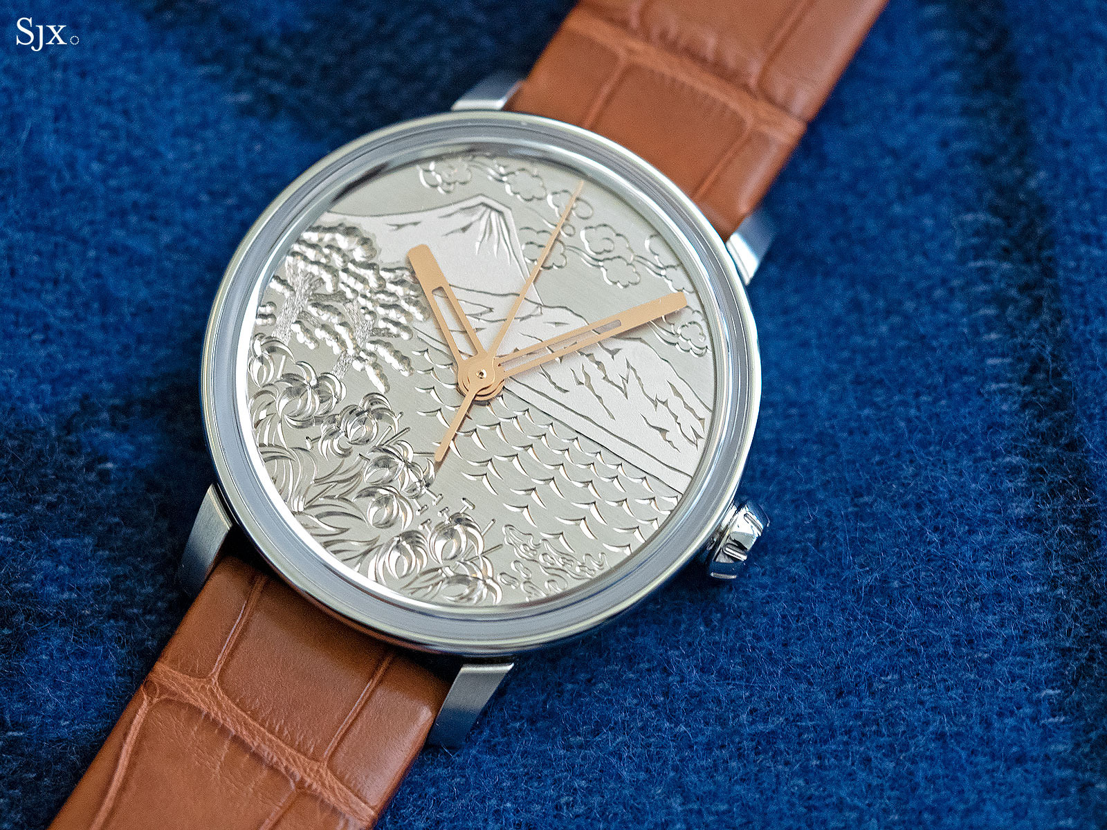 Lundis Bleus Fujisan watch 1