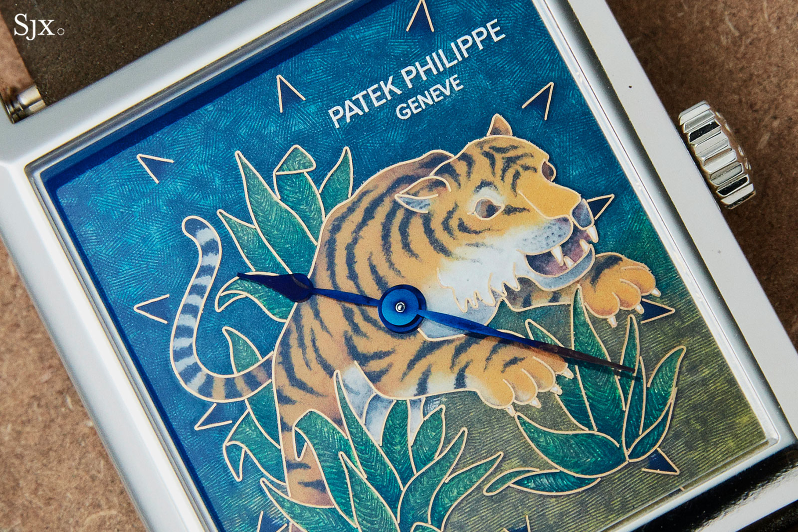 Patek 5076 cloisonne tiger 2