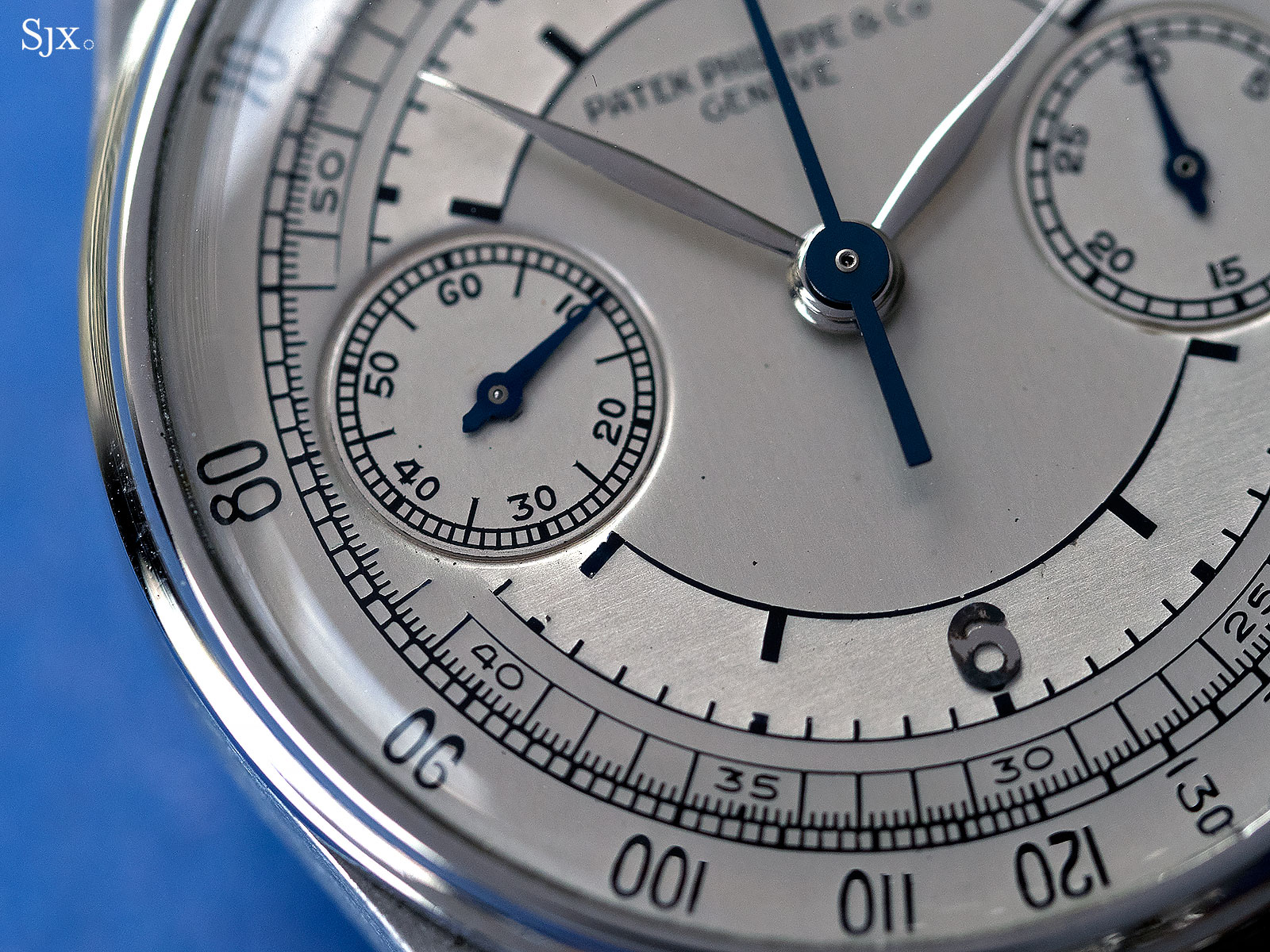 Patek sector clearance dial