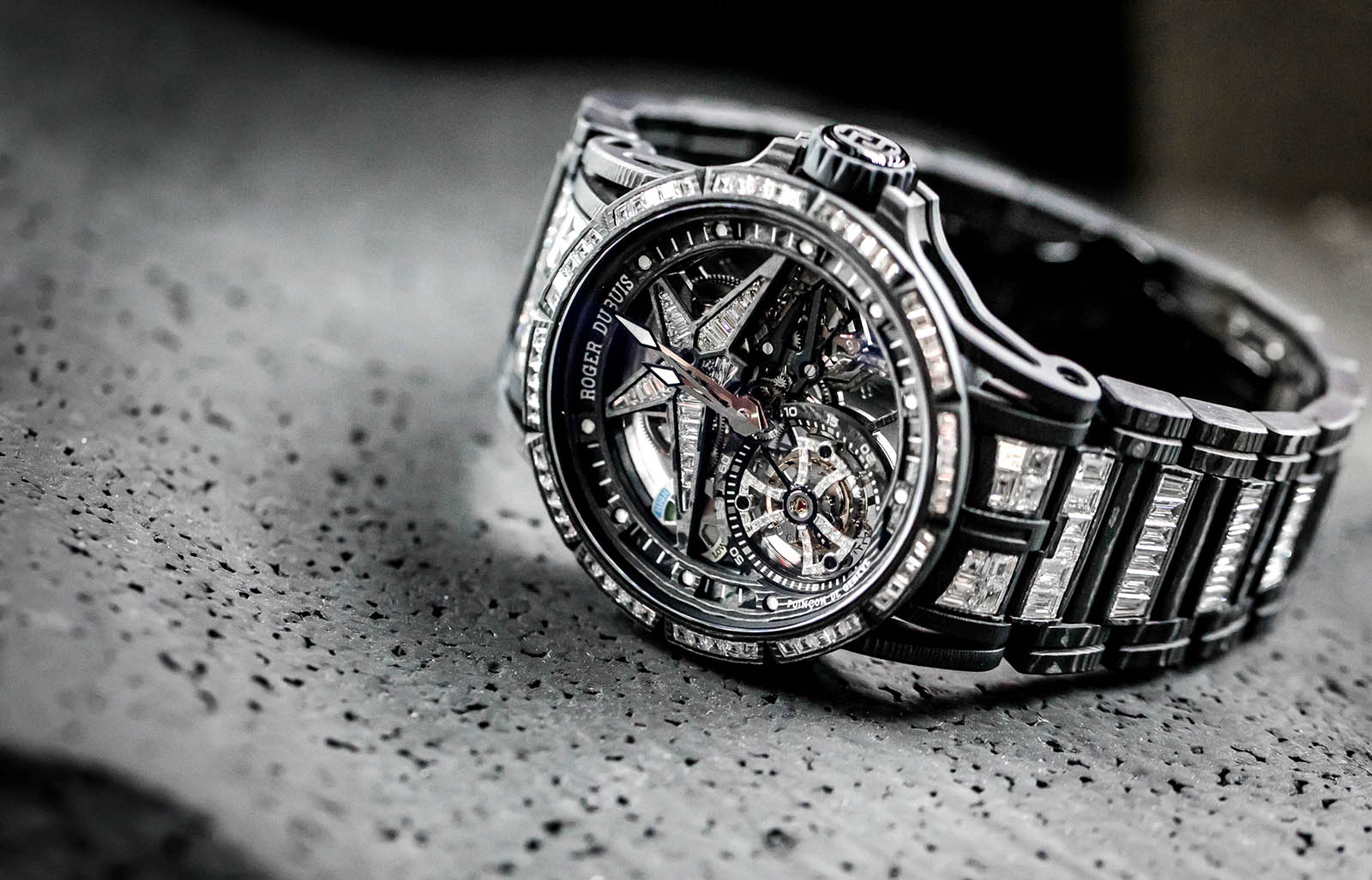 Roger Dubuis Excalibur Spider Ultimate Carbon 2