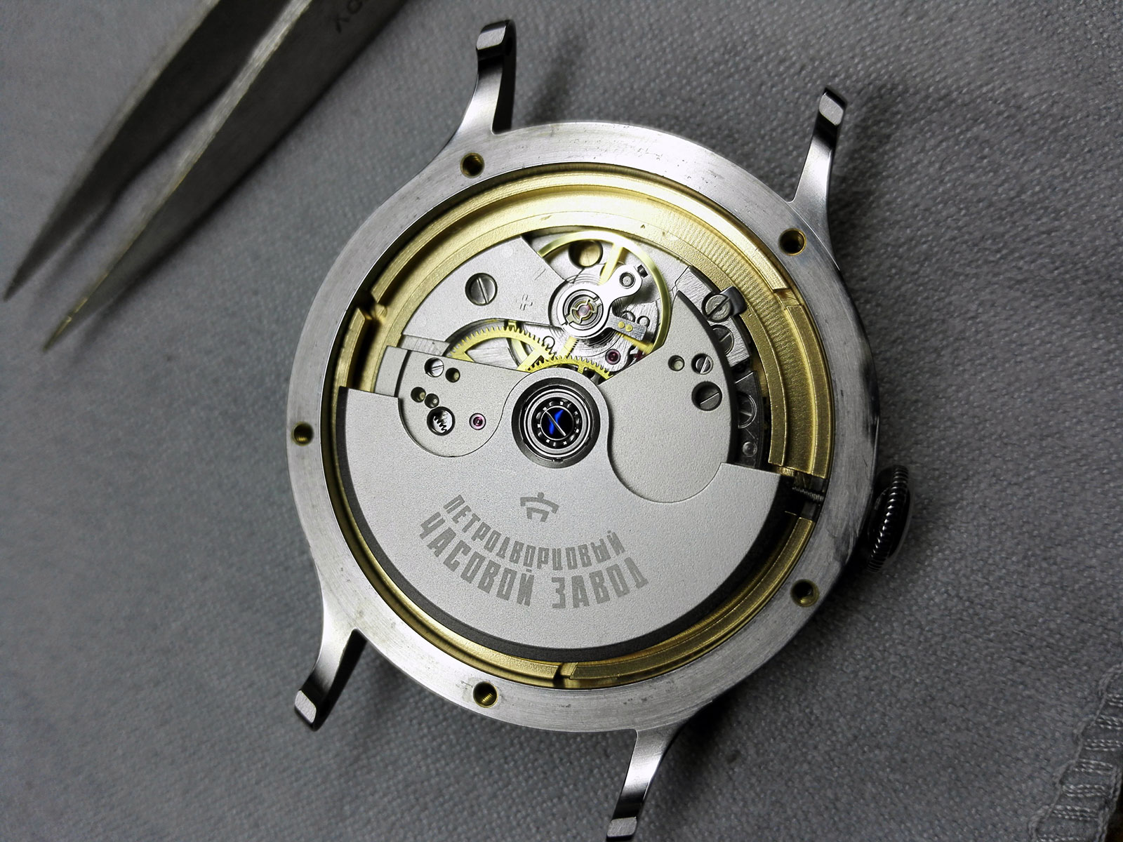 Colibrica Design Uglich automatic watch 8