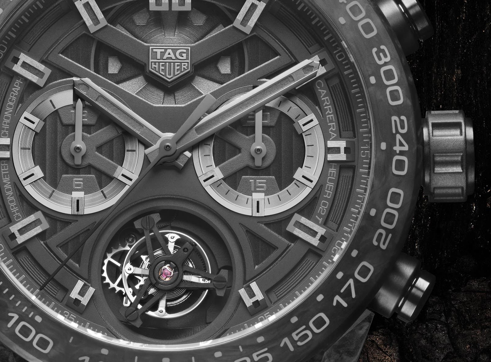 TAG Heuer Carrera Carbon Collection 9