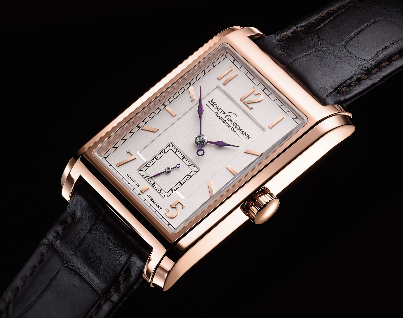 moritz-grossmann-corner-stone-2