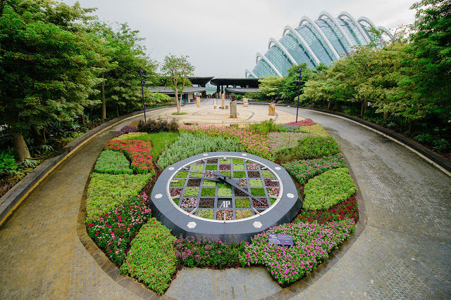 Audemars Piguet Unveils Royal Oak Floral Clock in Singapore SJX