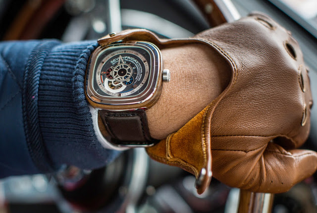 Introducing the SevenFriday P3 2 Riviera with case ring in