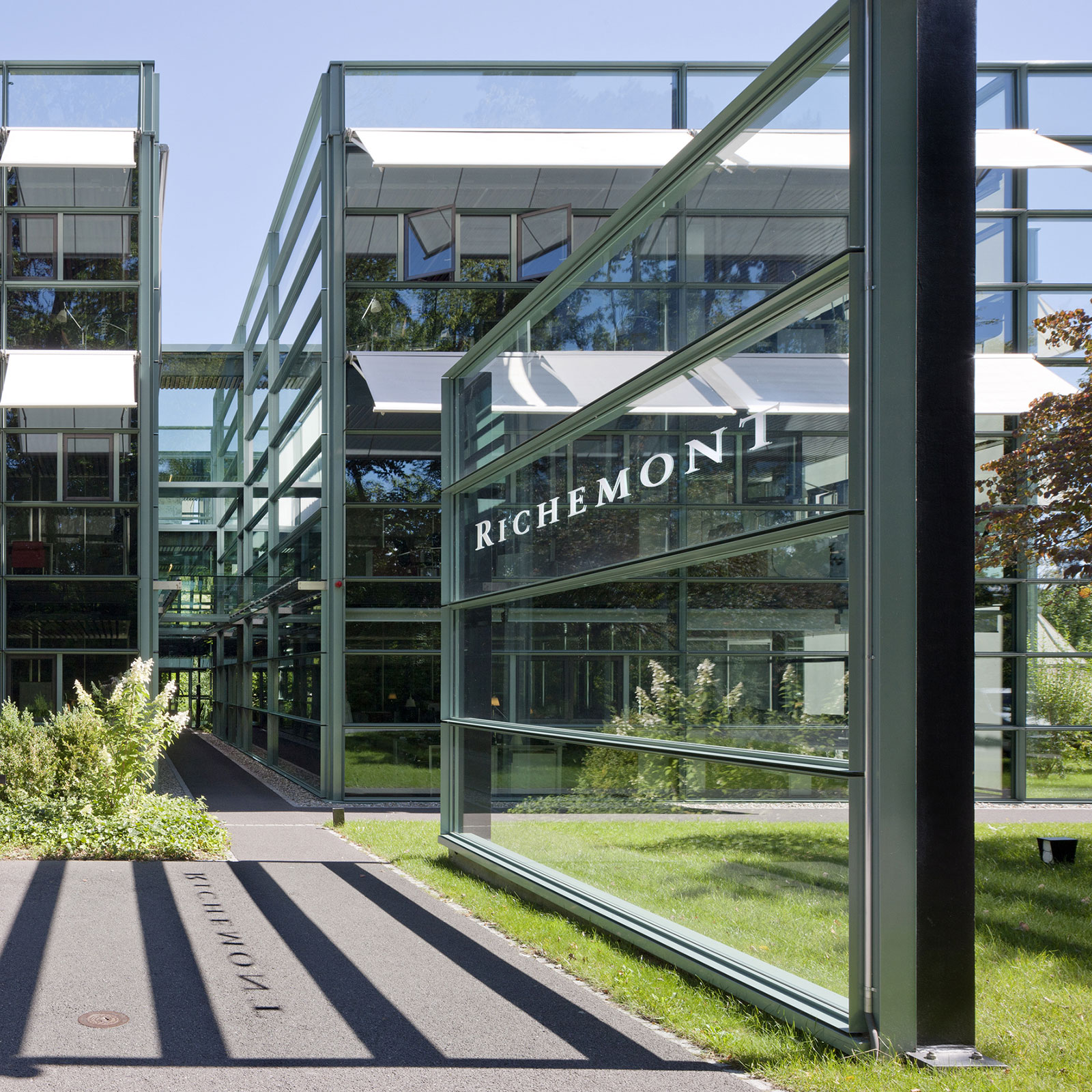 A Week of Turnover at Richemont: New CEOs for Piaget, Vacheron, JLC,  Dunhill