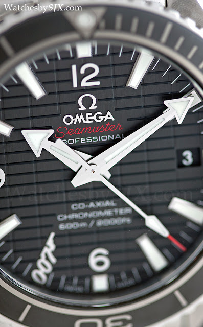 Hands-on with the Omega Seamaster Planet Ocean Skyfall 007 (with live ...