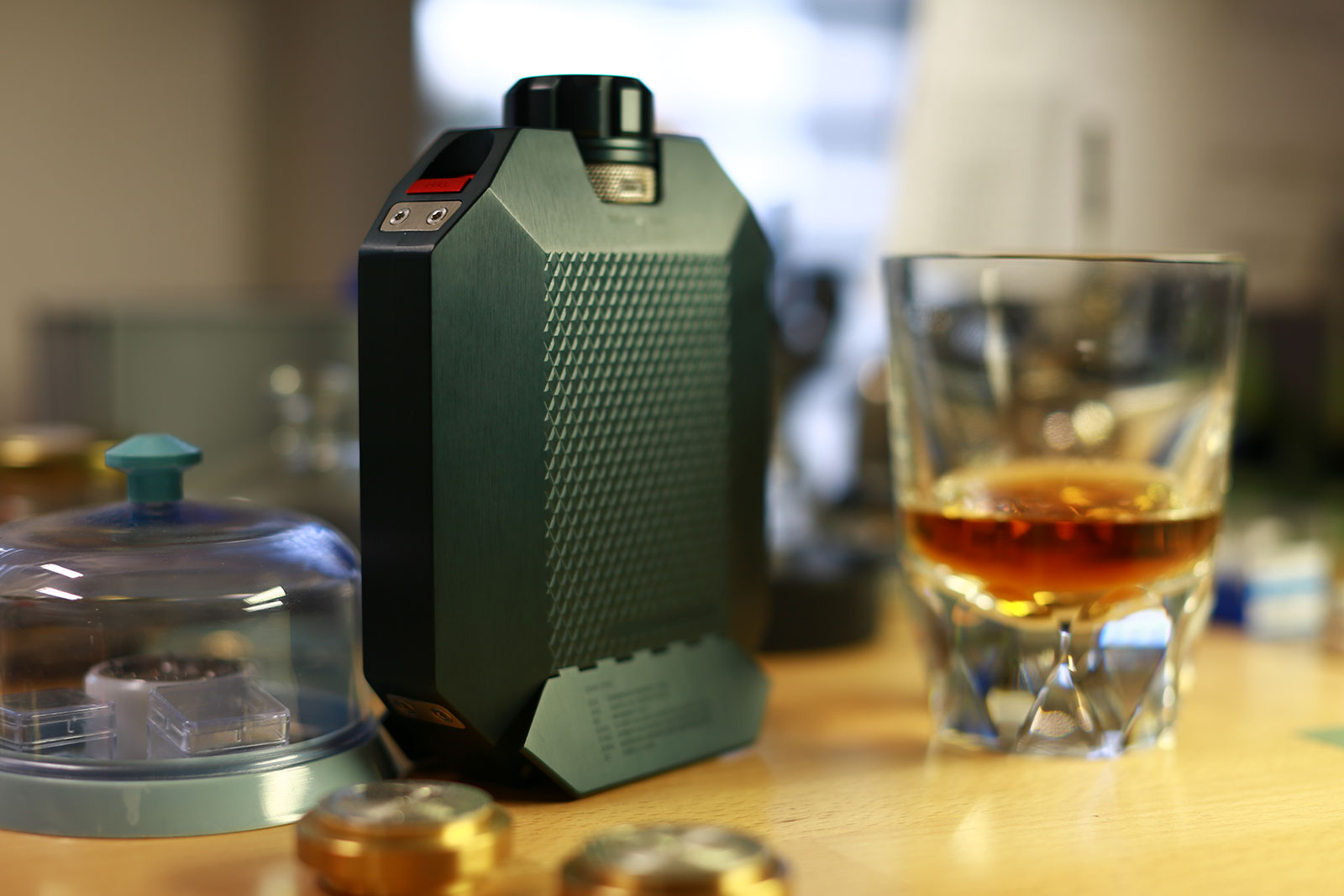 Introducing the 2500 Macallan x Urwerk Whisky Flask in Aluminium