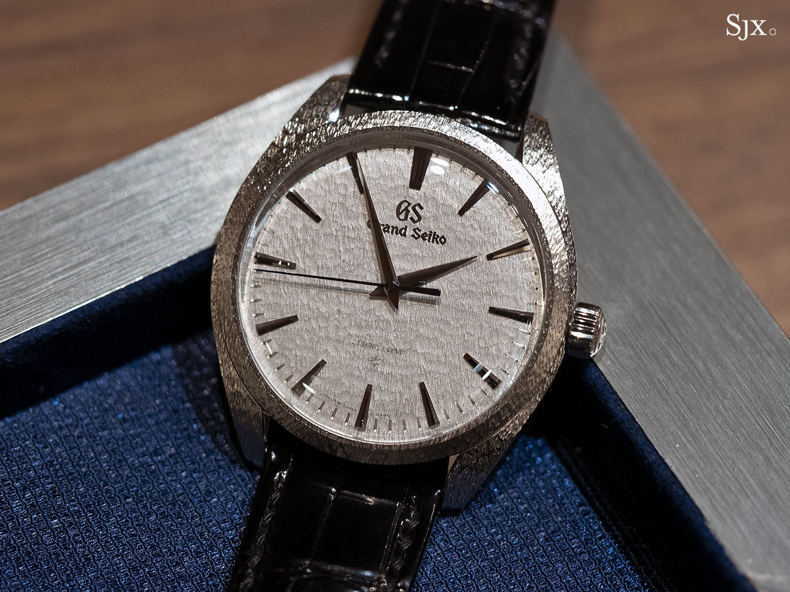 Why I Changed My Mind About the Grand Seiko Spring Drive 9R02 | SJX Watches