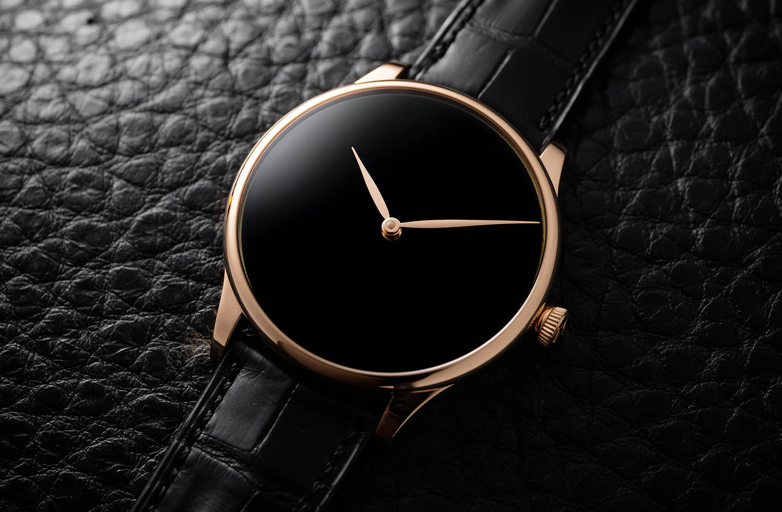 Introducing the H. Moser Cie. Venturer Concept Vantablack SJX