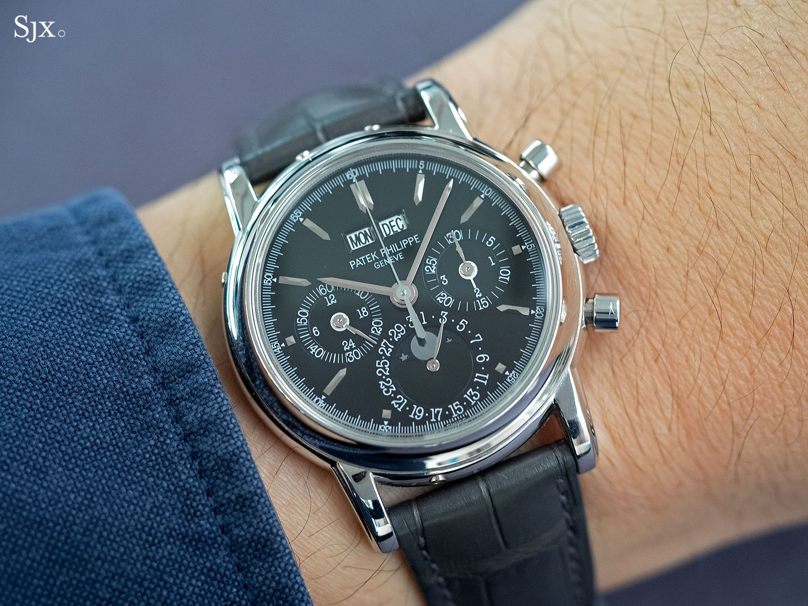 Patek 3970P platinum black baton 5