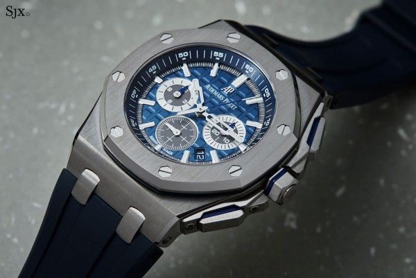 Up Close with the Audemars Piguet Royal Oak Offshore Chronograph 42mm ...