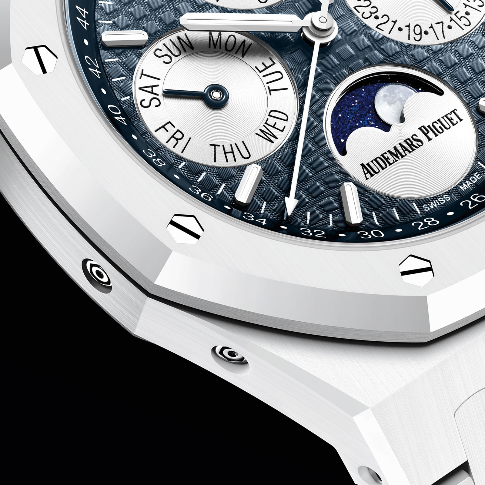 audemars piguet Royal Oak Perpetual Calendar white ceramic 3