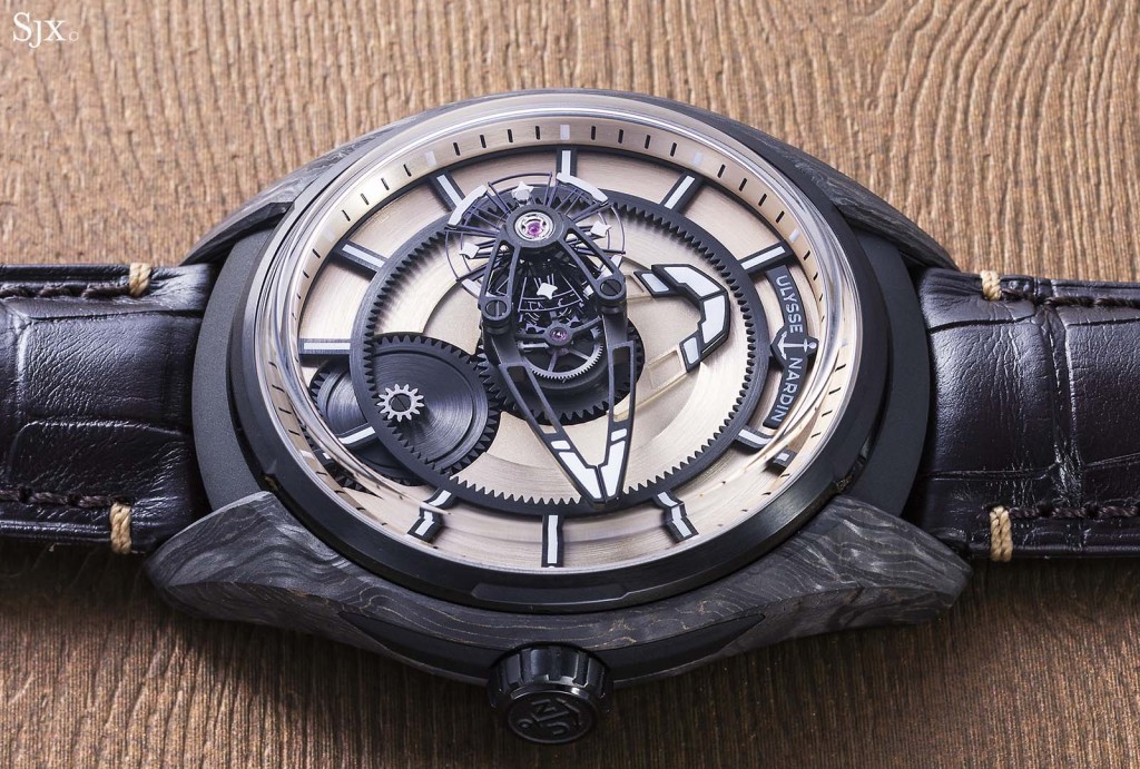 Hands-on: Ulysse Nardin Freak X Carbonium Gold “the Hour Glass” 