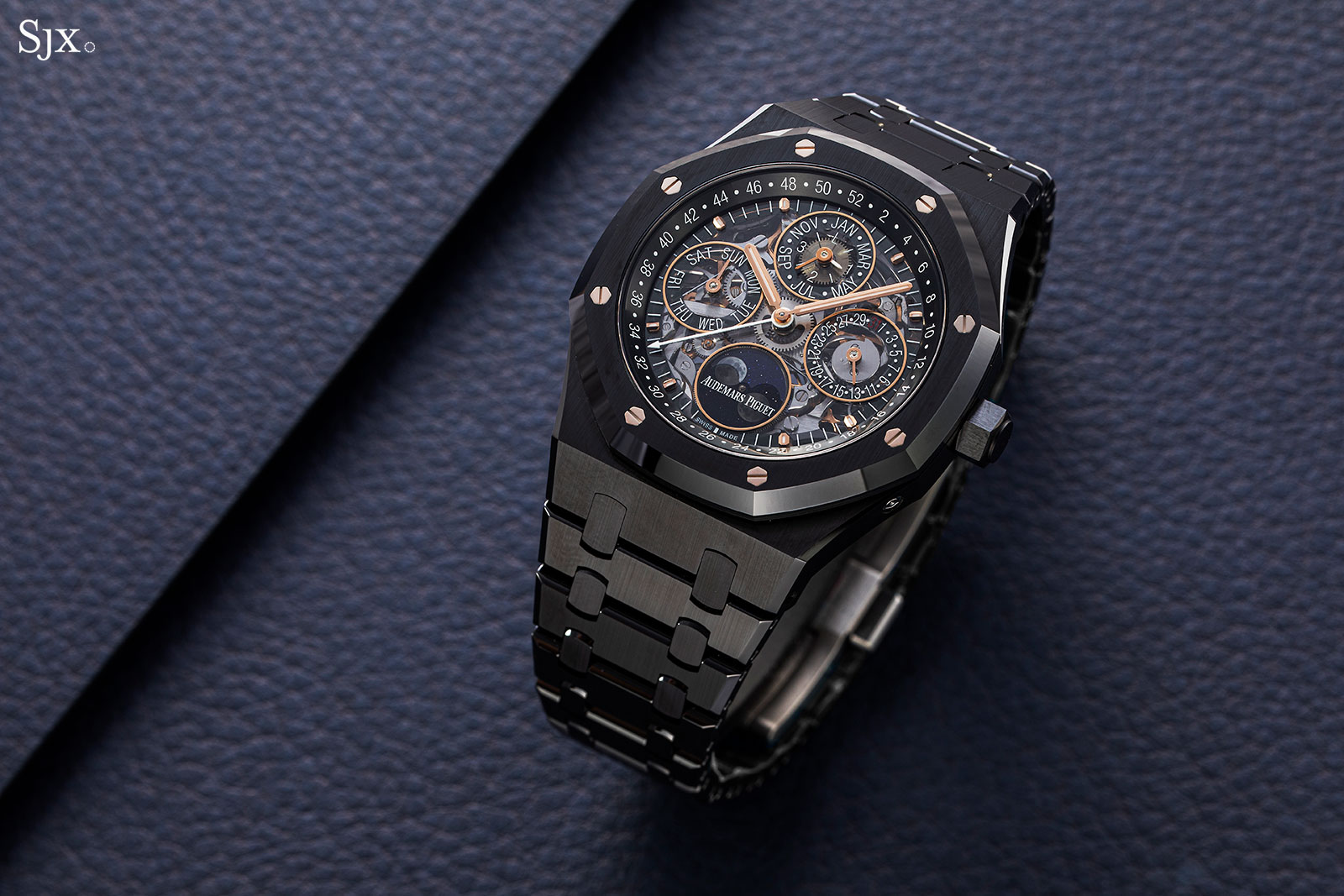 Ap black shop ceramic perpetual