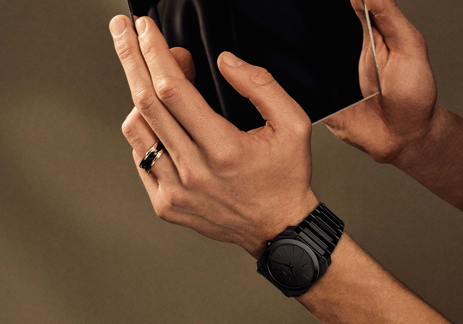Bulgari Introduces the Octo Finissimo Black Sandblast-Polished Ceramic |  SJX Watches