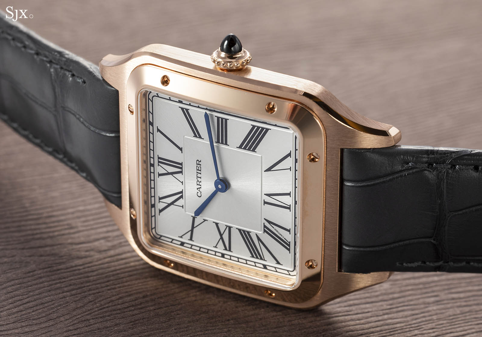 Cartier Introduces the Santos Dumont XL Hand Wound with Live