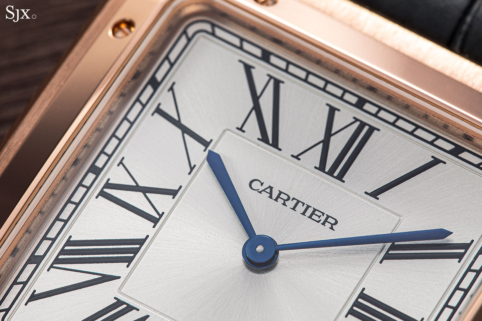 Up Close: Cartier Santos-Dumont XL Hand-Wind | SJX Watches