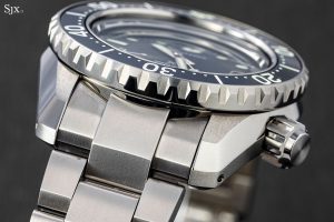 Up Close: Seiko Prospex LX Spring Drive Diver SNR029 | SJX Watches