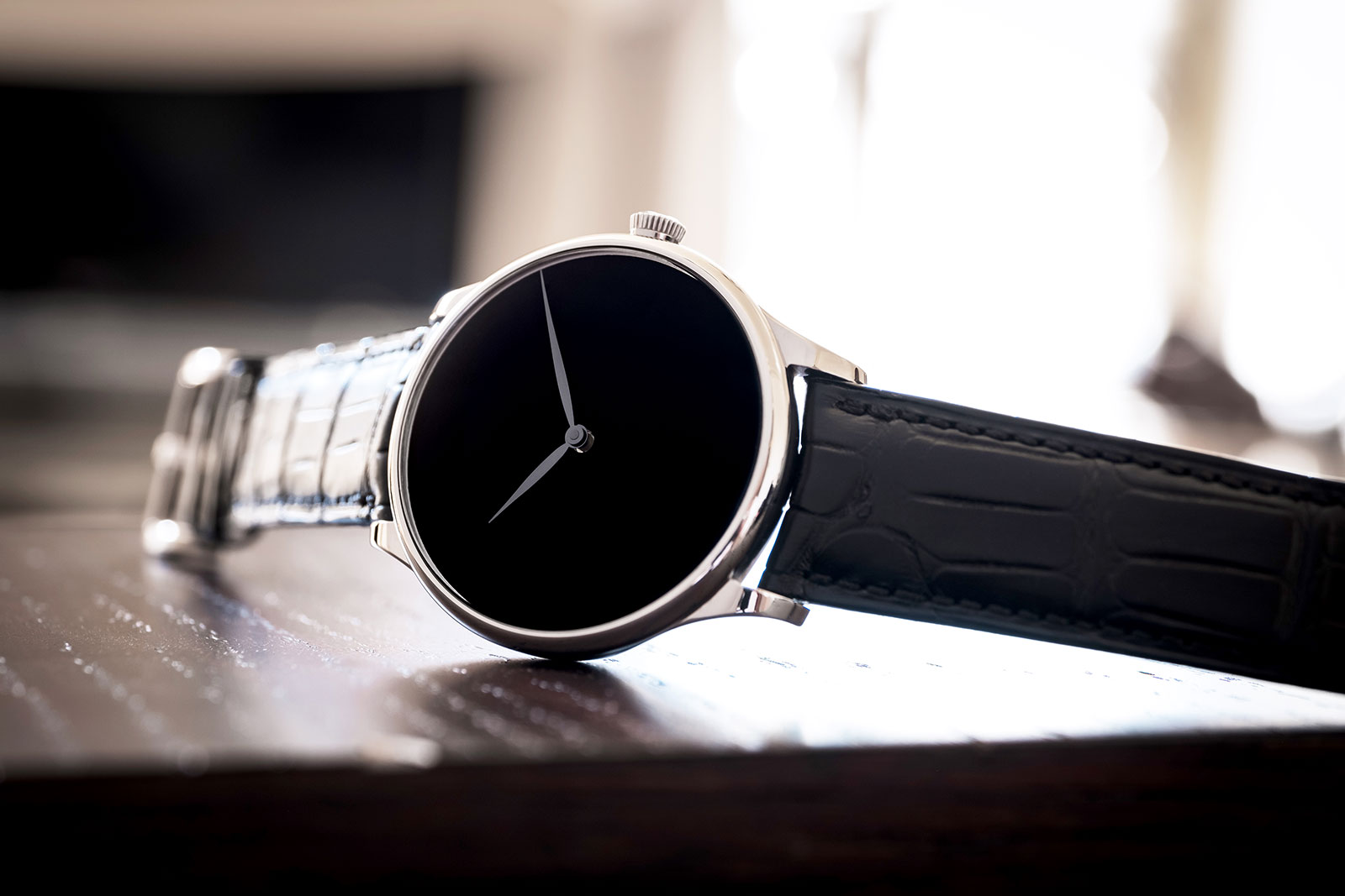 H. Moser & Cie. Introduces the Vantablack Black Hands