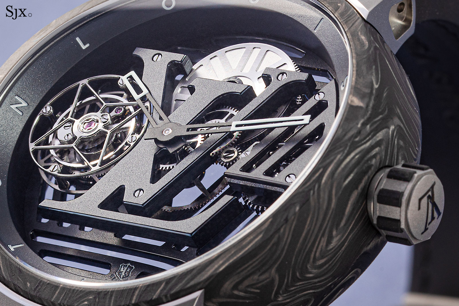 Louis Vuitton Unveils Tambour Curve GMT Flying Tourbillon Watch Series