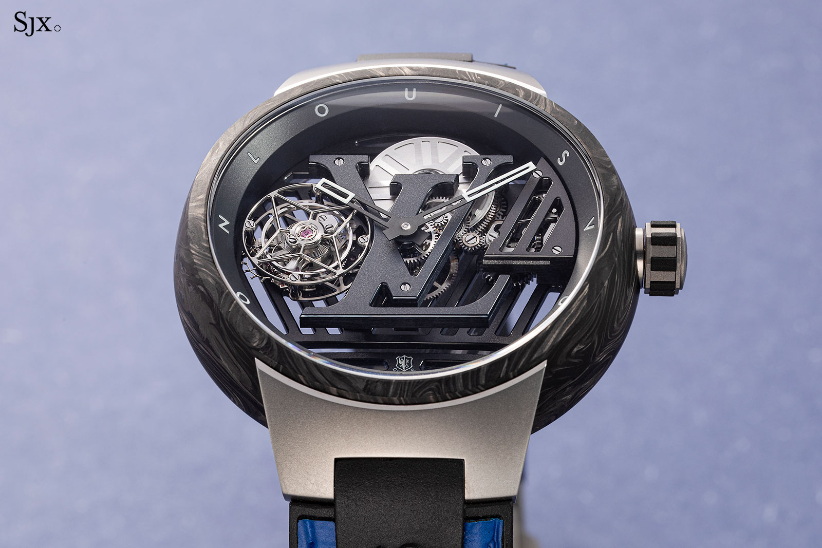 Journey into space with the Tambour Curve GMT Flying Tourbillon