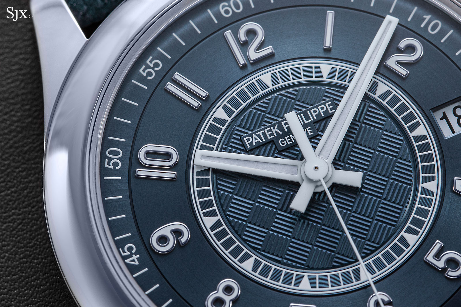 Up Close Patek Philippe Calatrava Ref 6007a New Manufacture 19 Sjx Watches